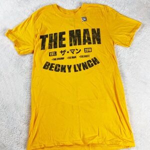 WWE Official Becky Lynch “THE MAN” Yellow Japanese Shirt Size Small New with Tag